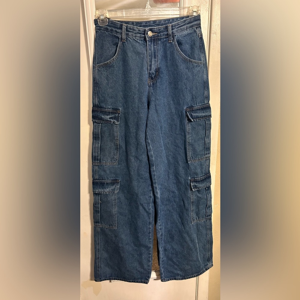 Wide leg Cargo Jeans